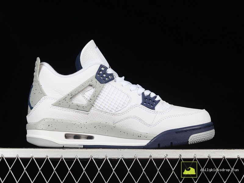 Air Jordan 4 Retro "Midnight Navy" (13)