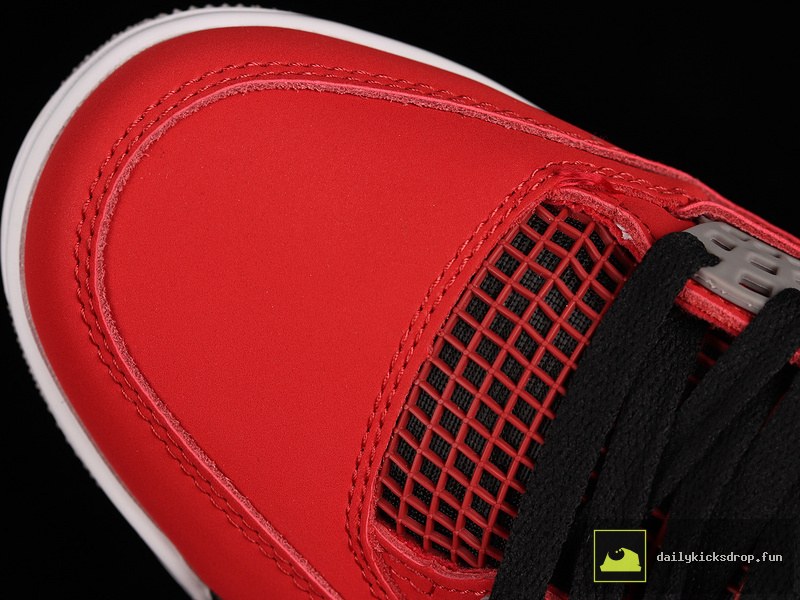 Air Jordan 4 Retro "Toro Bravo" (8)