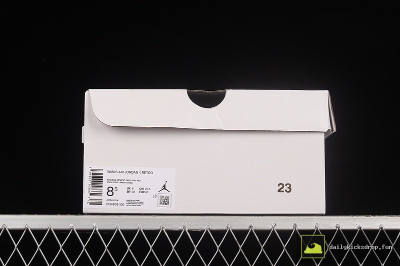 Air Jordan 4 "Cozy Girl" (11)