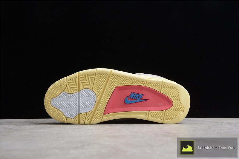 Air Jordan 4 Retro SP x Union LA "Guava Ice" (10)