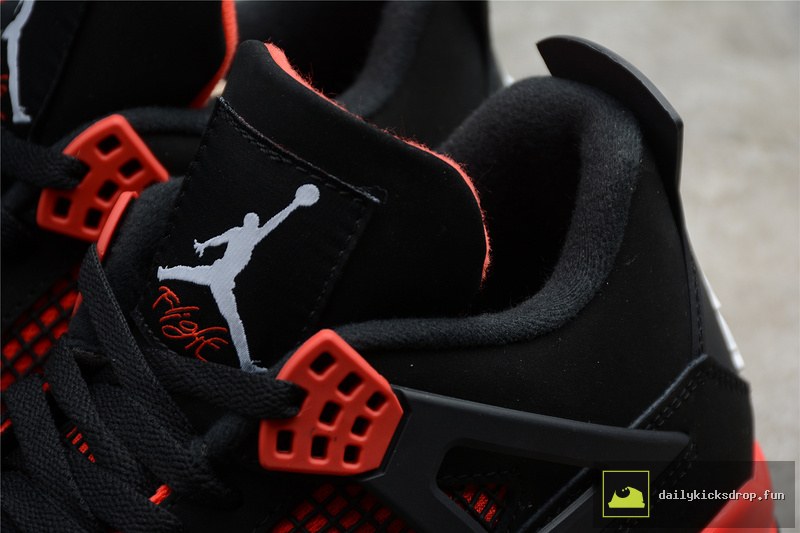 Air Jordan 4 "Red Thunder" (5)