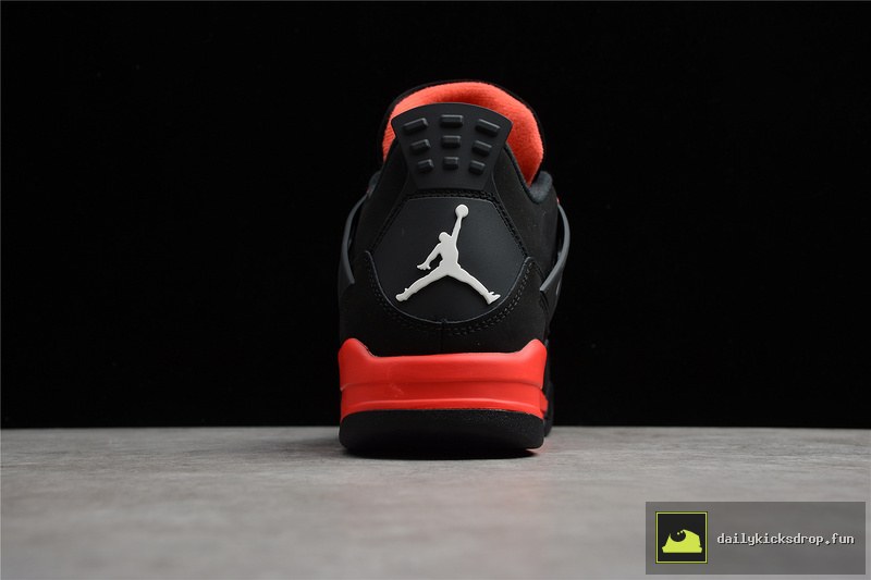 Air Jordan 4 "Red Thunder" (9)