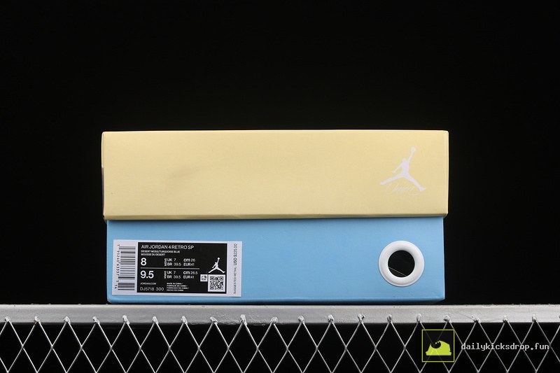 Air Jordan 4 Retro "Desert Moss" (11)
