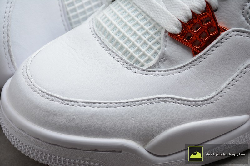 Air Jordan 4 Retro "Metallic Orange" (9)
