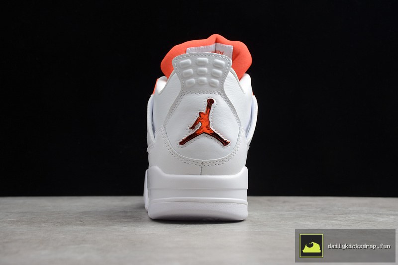 Air Jordan 4 Retro "Metallic Orange" (11)