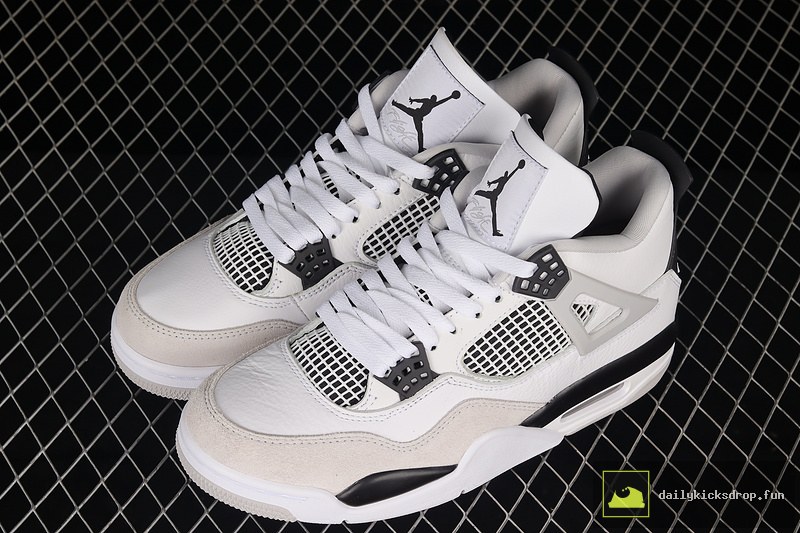 Air Jordan 4 Retro "Military Black" (10)