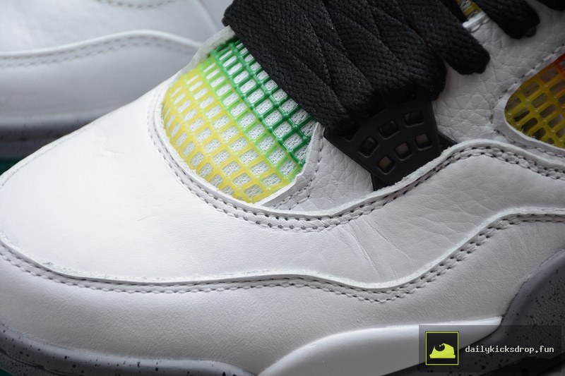Air Jordan 4 Retro "Rasta" (9)