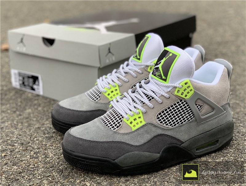 Air Jordan 4 Retro SE "Neon" (18)