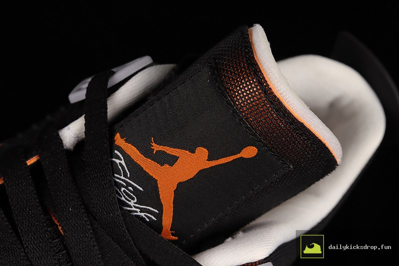 Air Jordan 4 Retro "Starfish" (6)