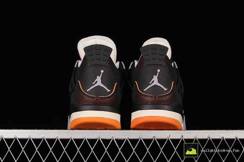 Air Jordan 4 Retro "Starfish" (10)