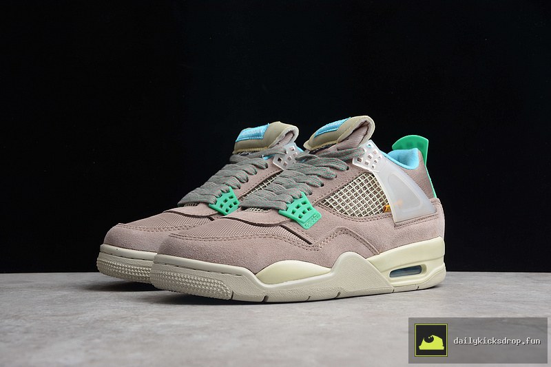 Air Jordan 4 Retro SP x Union LA "Taupe Haze" (13)