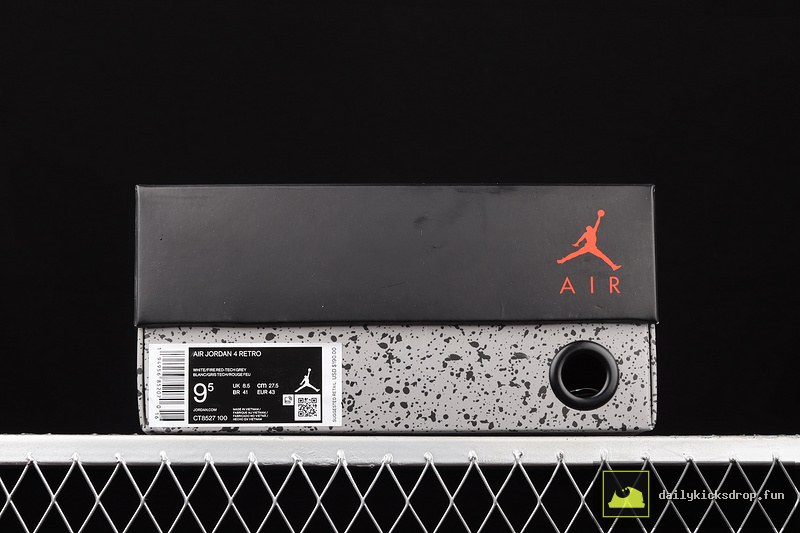 Air Jordan 4 Retro "White Oreo" (11)