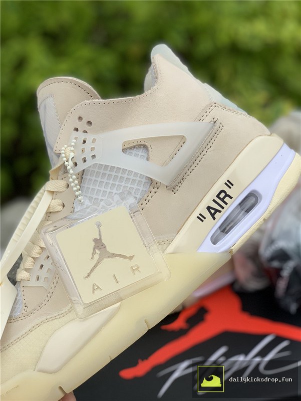 Air Jordan 4 "Sail" (4)