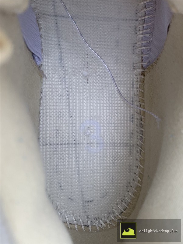 Air Jordan 4 "Sail" (10)