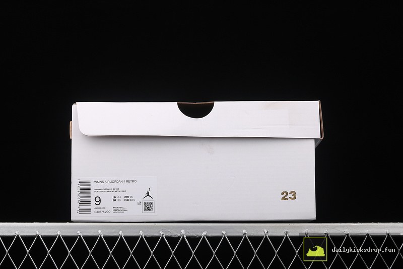 Air Jordan 4 Shimmer "Sail\" (11)