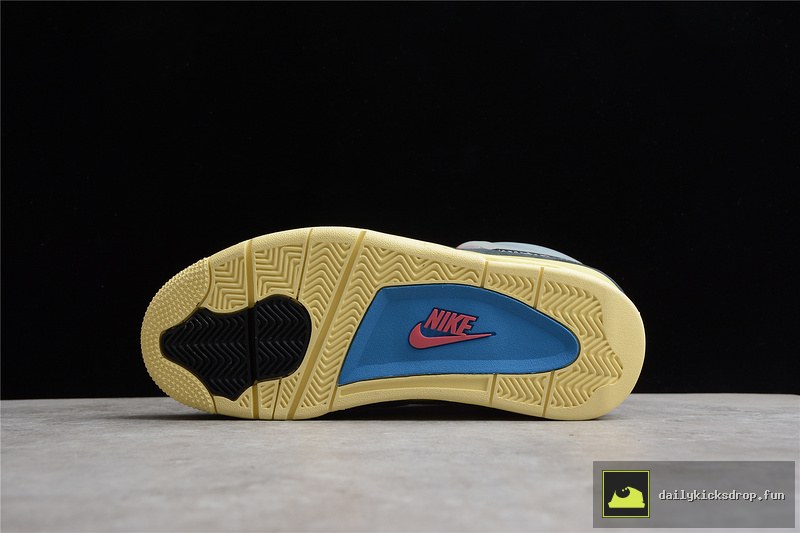 Air Jordan 4 Retro SP x Union LA "Off Noir" (9)