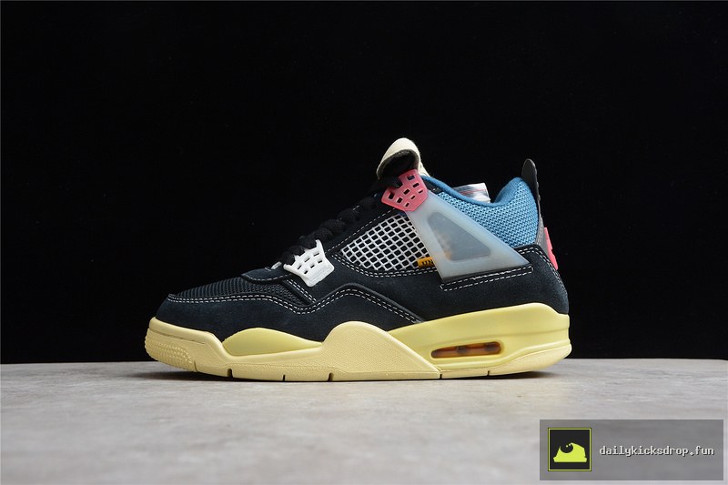 Air Jordan 4 Retro SP x Union LA "Off Noir" (13)
